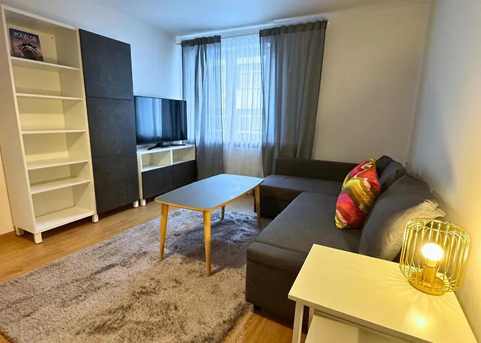 Bathory Srodmiescie - Etezje * غدينيا