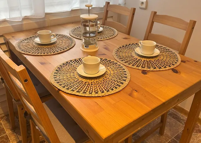 Bathory Srodmiescie - Etezje * غدينيا